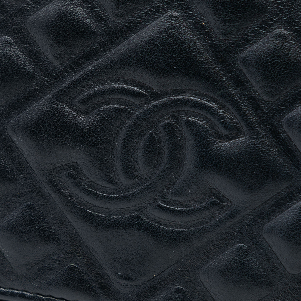 Pre-Loved Chanel CC Embossed Lambskin Diamond Wallet On Chain - Picture 5 of 8
